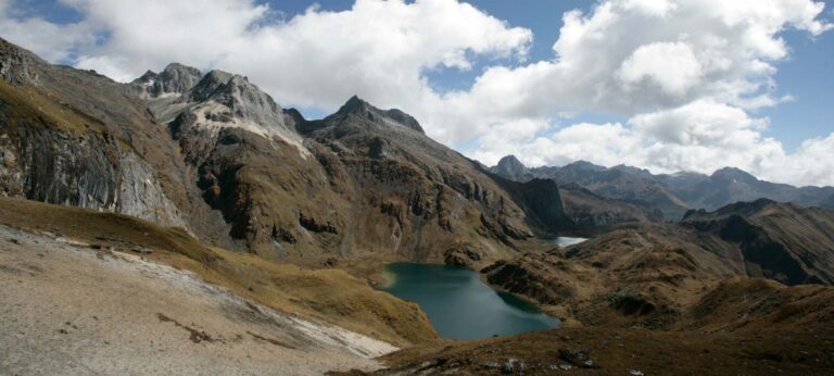 Dagala Thousand Lakes Trek